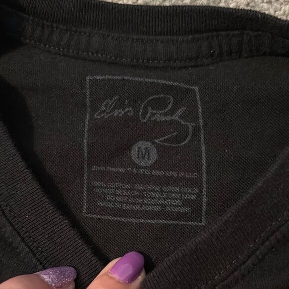 Elvis Presley Black Short Sleeve T-Shirt. Size Medium. - Picture 2 of 4